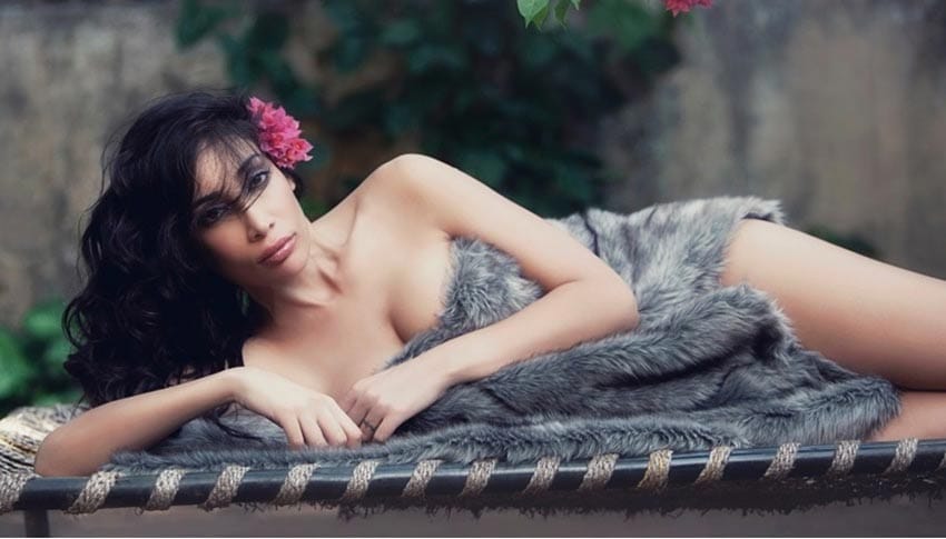 troller ask to sofia hayat rate of one night