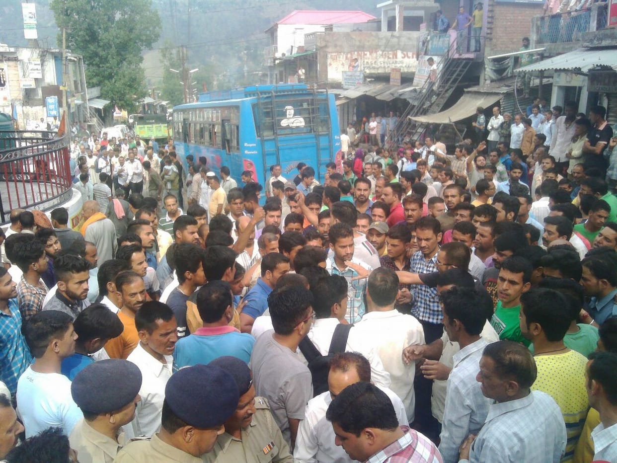 chamba bus incident, driver found alcoholic while driving.