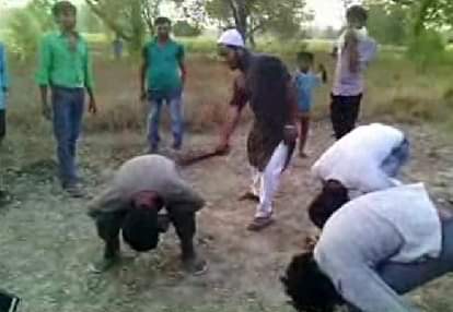 Fearless miscreants beaten people with belt mercilessly in kanpur