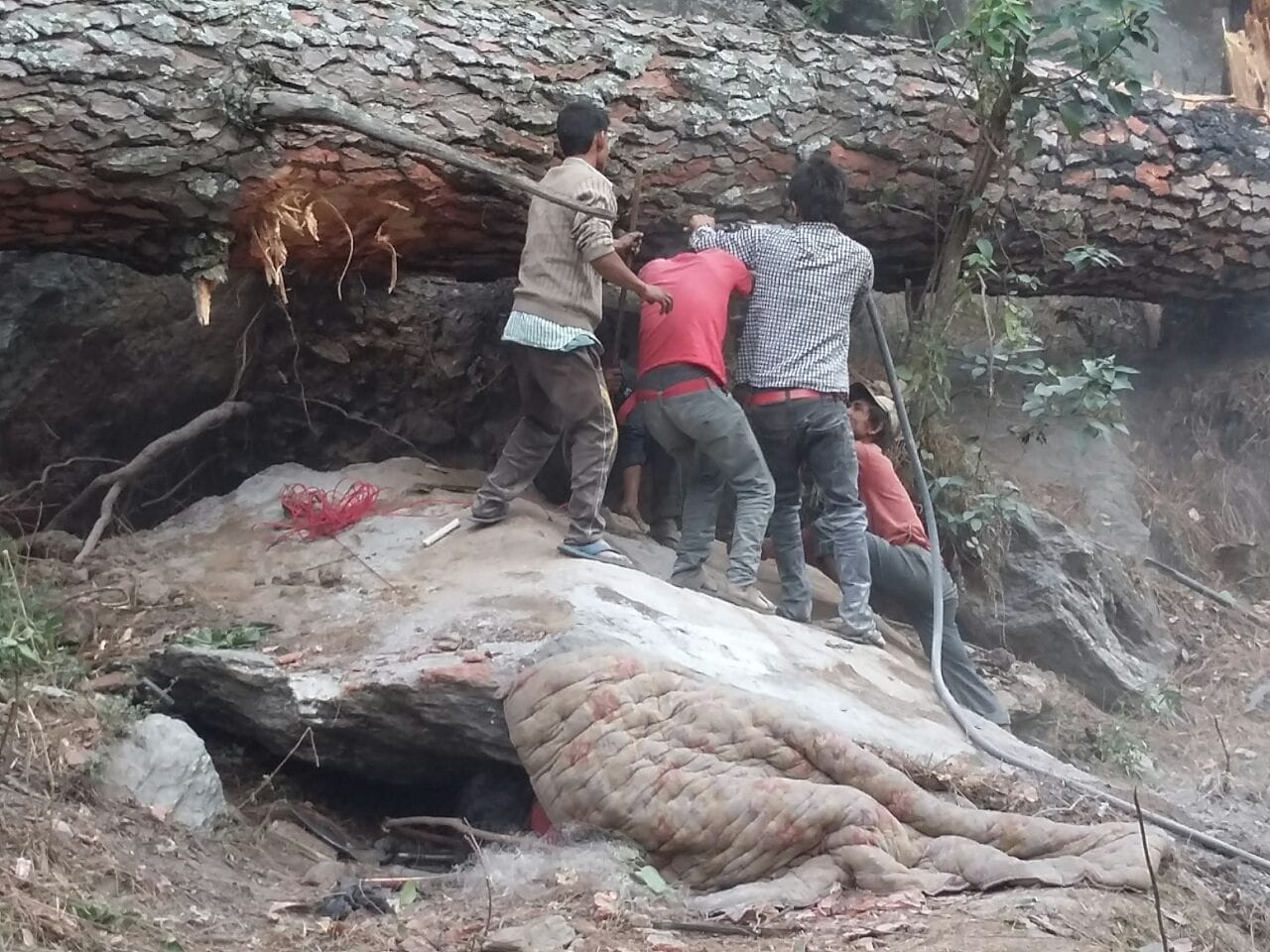 people dead in rock collapse at chakrata