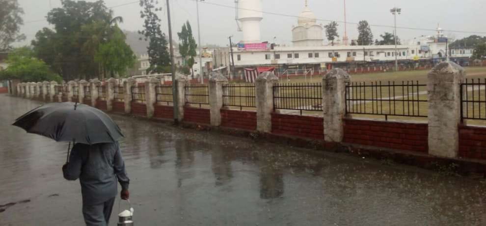 rain falling in uttarakhand