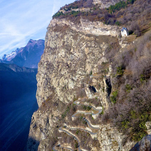 worlds most dangerous roads