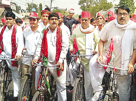 bycycle run in villages