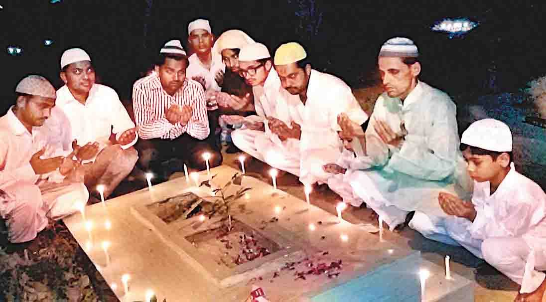 shab-e-barat ः muslims prays to god
