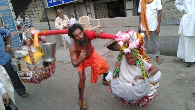 son made char dham yatra to his mother