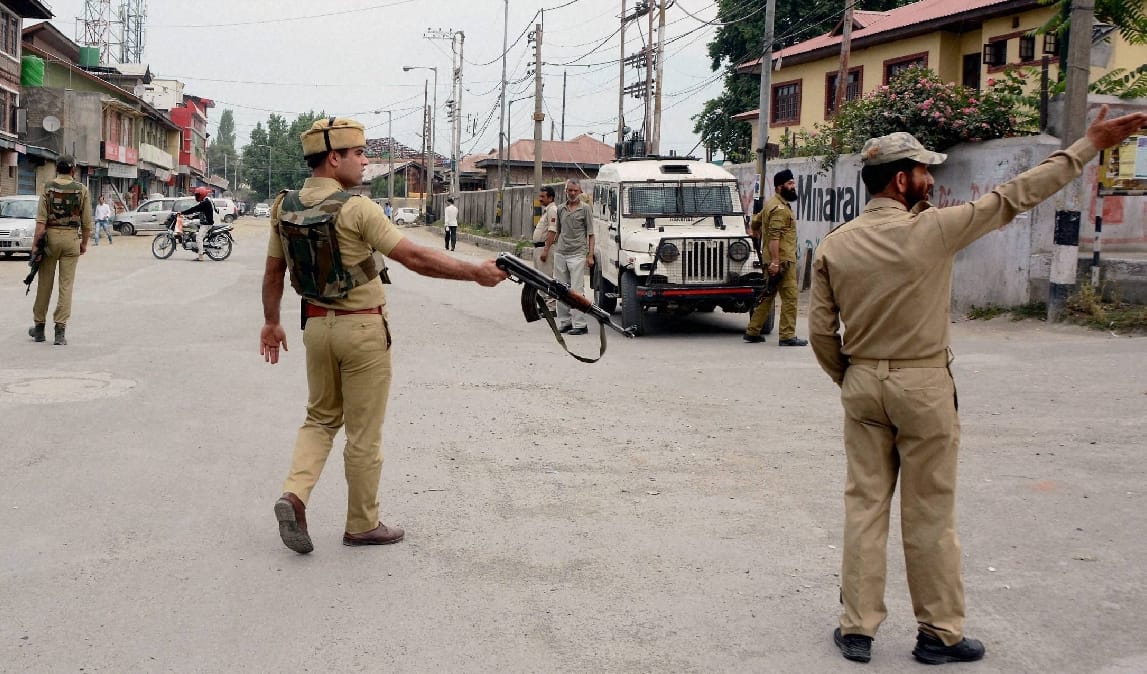 red alert after the terrorist attack in Srinagar