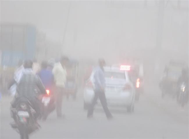 Weather takes  U-turn, Rain with storm