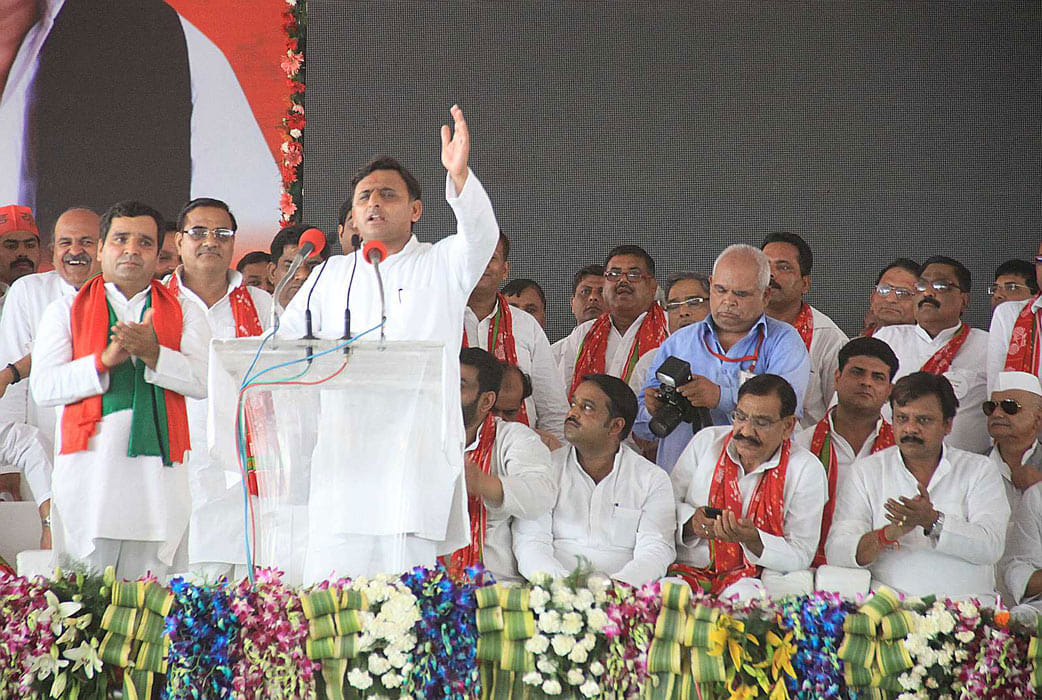 CM Akhilesh Yadav railly in Badaun, targets BJP-BSP.