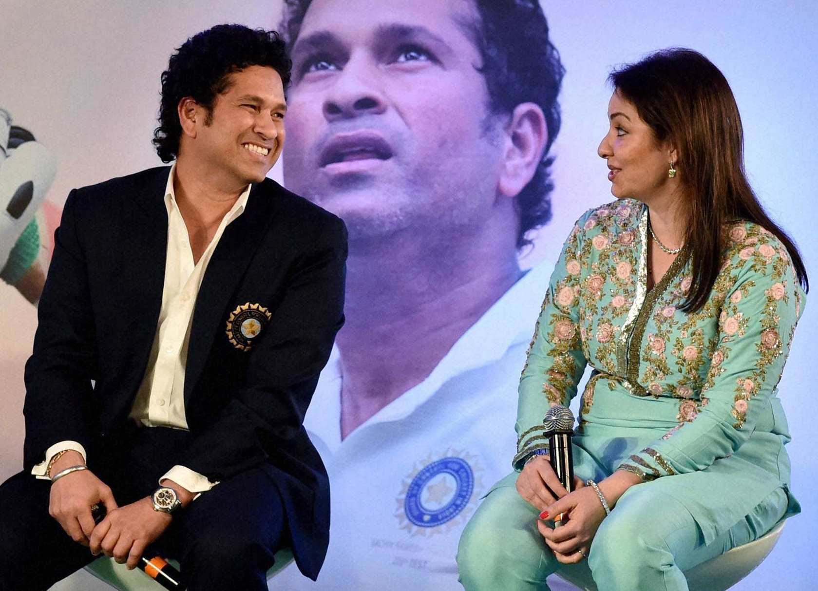 Happy marriage anniversary Sachin Tendulkar 