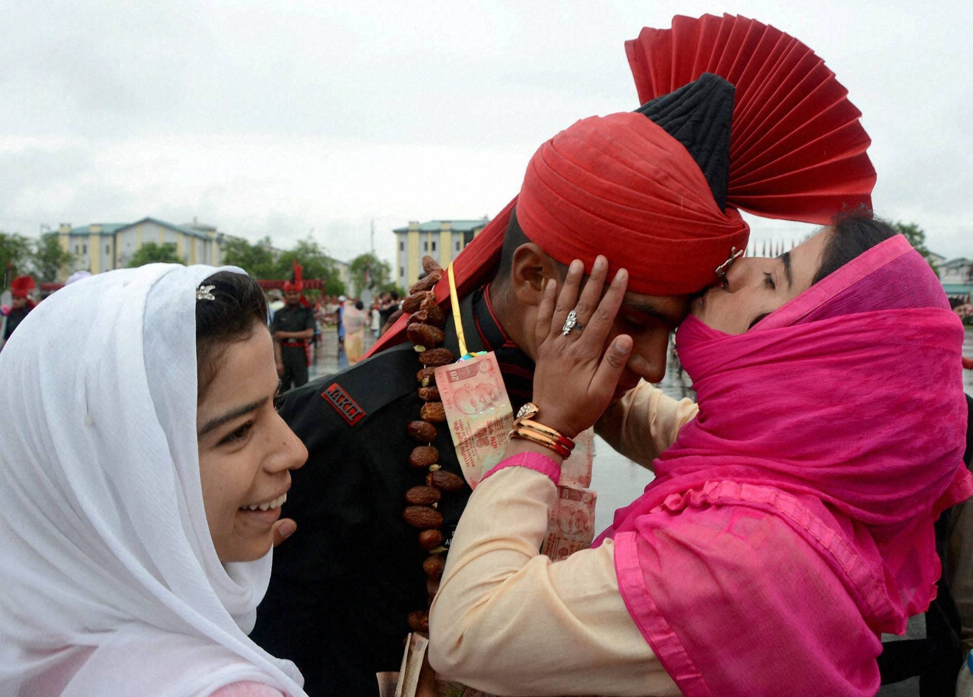 army passing out parade in srinagar