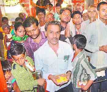 devotees descended in hanuman temples