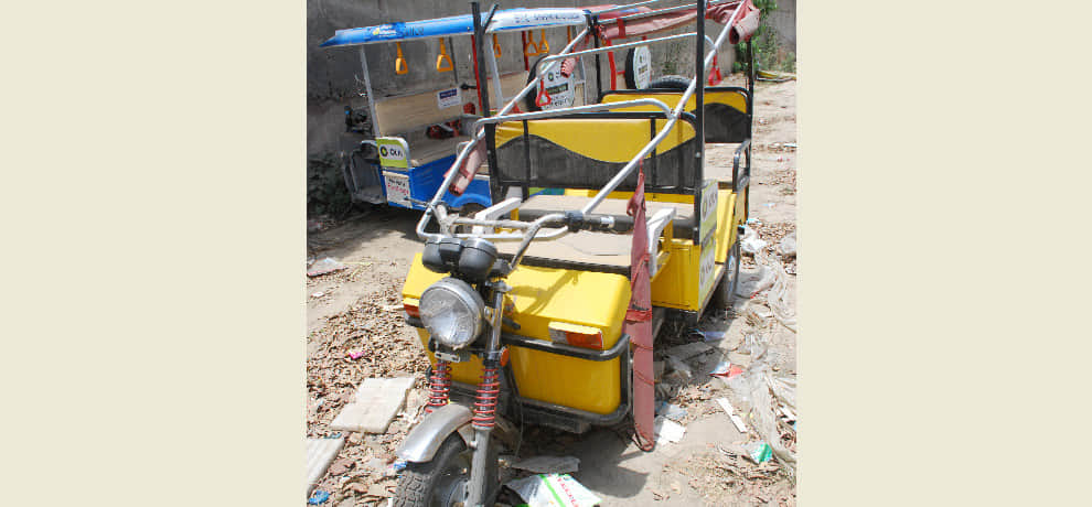 e-rickshaw after pm modi inauguration of mudra yojna in noda