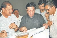 mc election : voters will elect chowdhry of city
