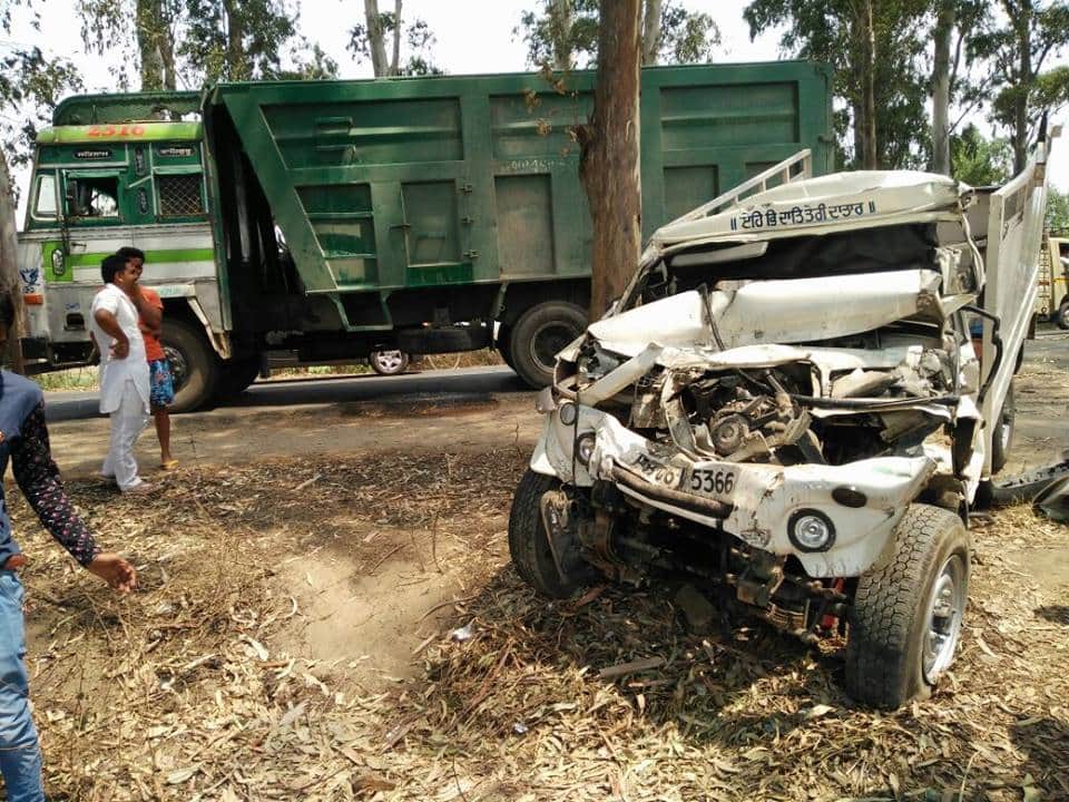 funeral of ten dead bodies died in amritsar pick up truck accident