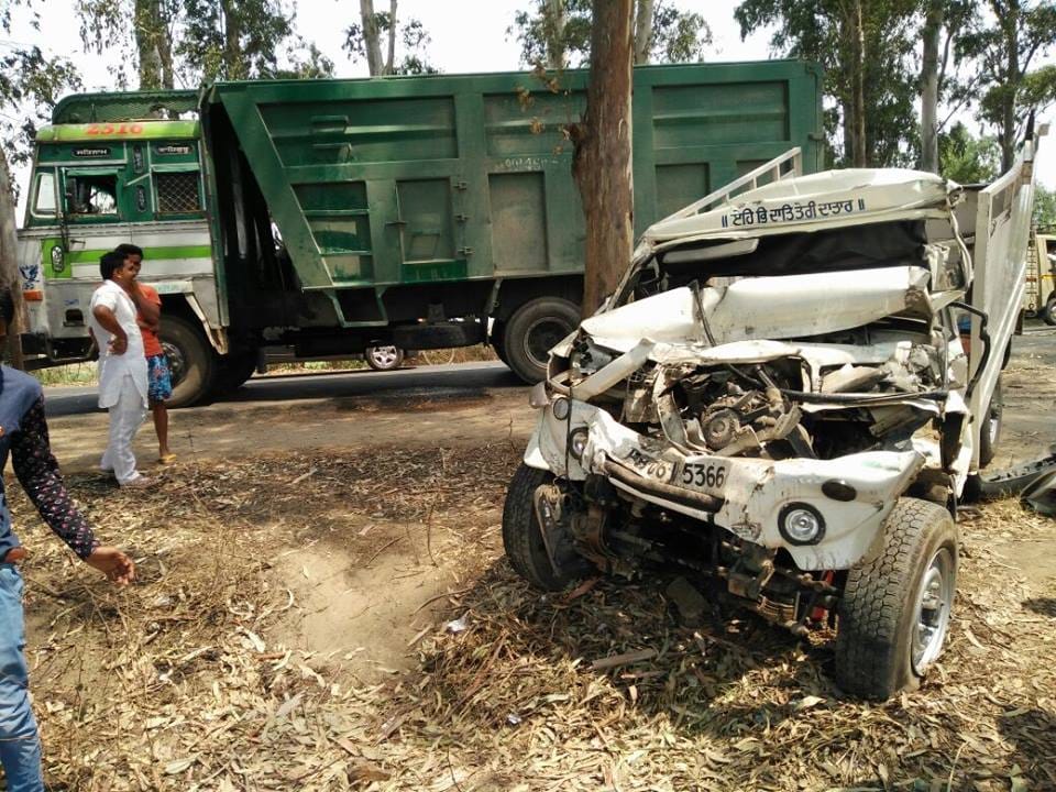 funeral of ten dead bodies died in amritsar pick up truck accident