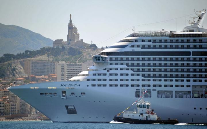 picture of world largest cruise ships