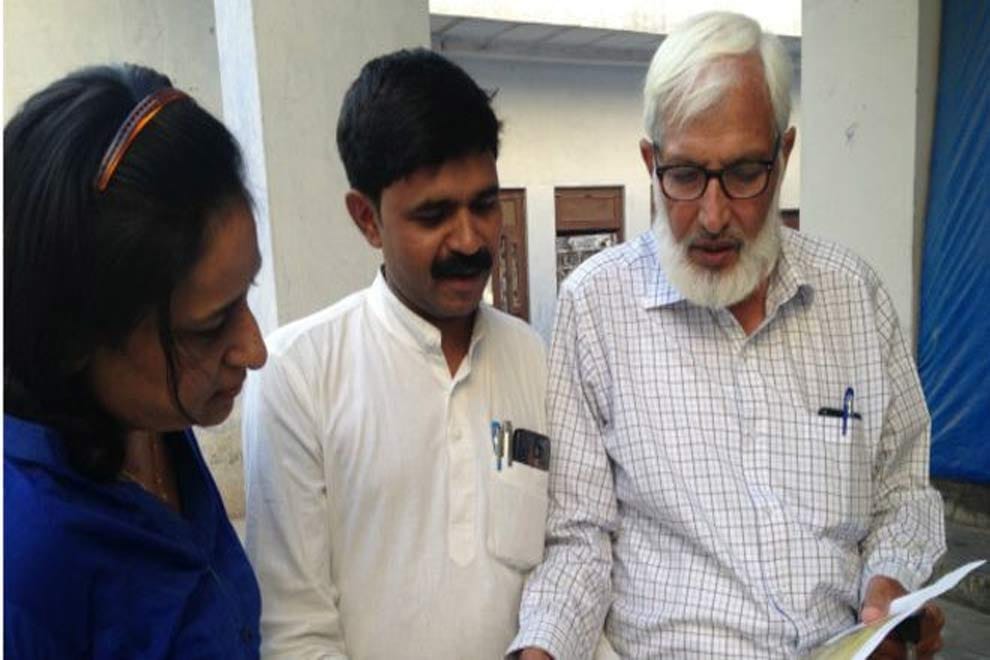 what say bjp's muslim member about pm narendra modi