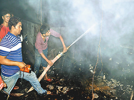 Shop, warehouse ash; 7.5 million loss
