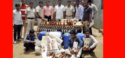 fake wine in branded bottle, three arrested