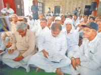 officeal protest jat with him, yaspal malik in jind