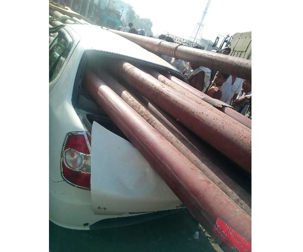 tractor car accident in kakori 