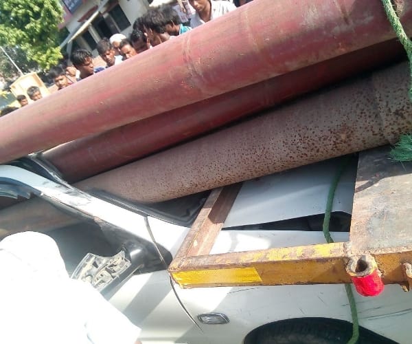 tractor car accident in kakori 