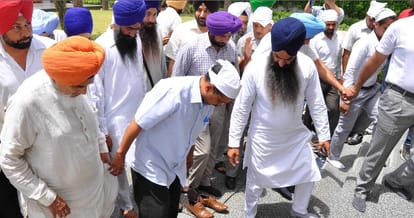 delhi cm arvinder kejriwal meeting with ranjit singh dhandriyawale in patiala