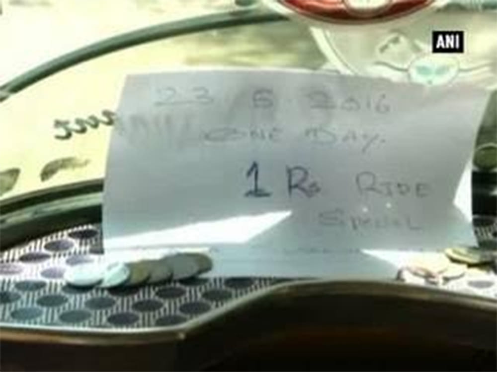 Auto driver offers Rs 1 rides to celebrate Jayalalithaa's win