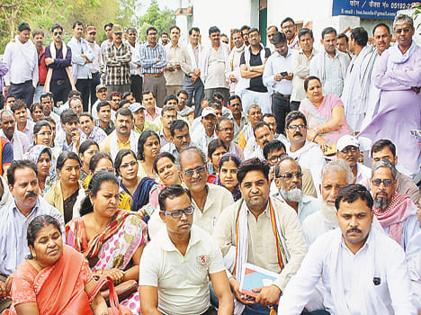  mid-day meal adamant teacher