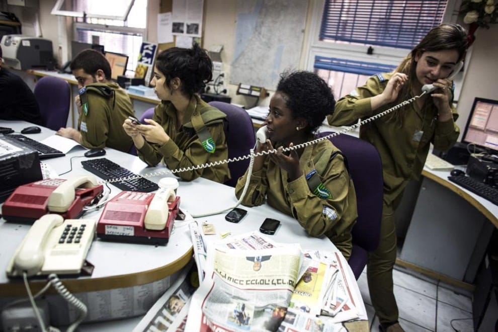 such life israil female soldier