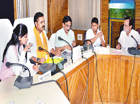 The first meeting of the Consultative Committee in the district