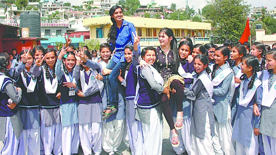 En: Lalon amazing patchwork of board exam