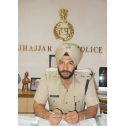 hindi story, police camp, haryana police, jhajjhar/bahadurgrah