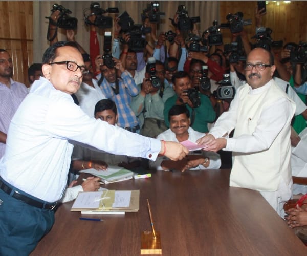 Amar Singh files nomination for Rajya Sabha.
