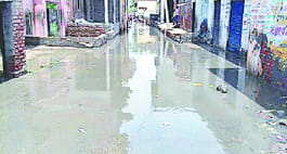 Water entered houses, villagers Ruckus