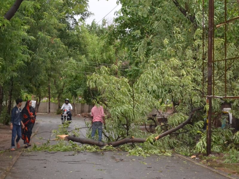 heavy storm in mathura and village area