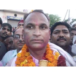 bank gaurd won the  mc election
