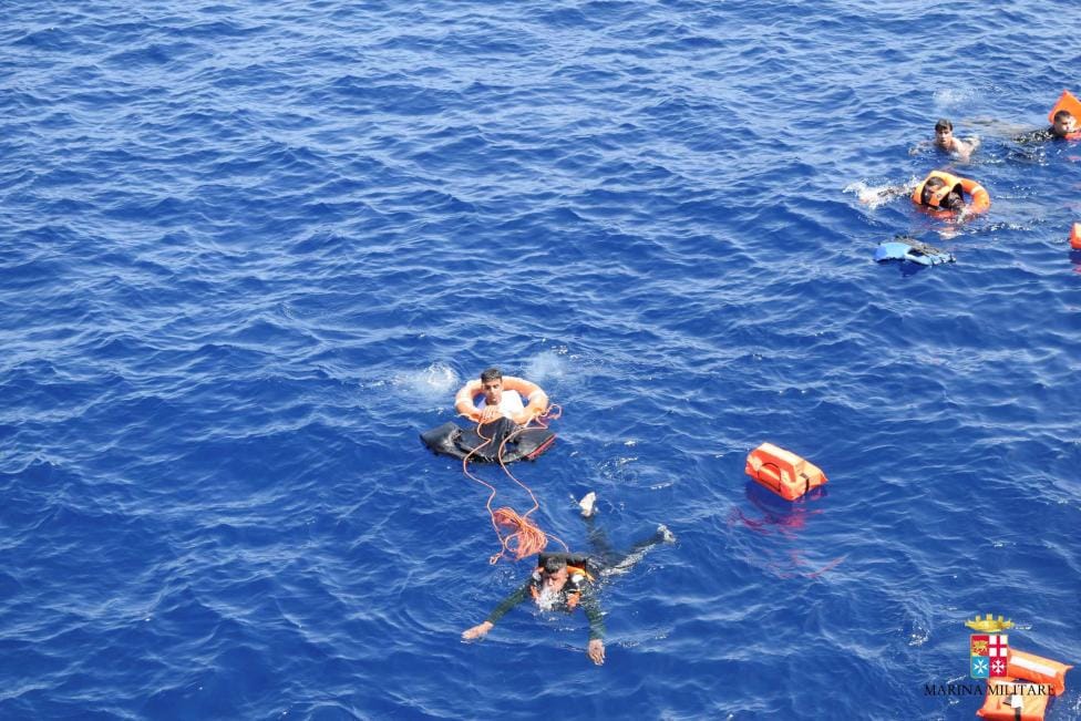 boat capsizes in italy