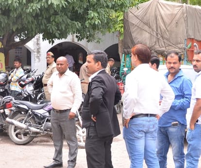 Murder accused get arrested in Lucknow.