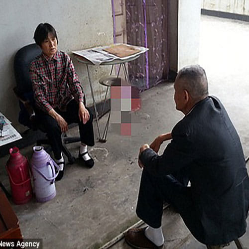 parents lived in toilet for past 10 years