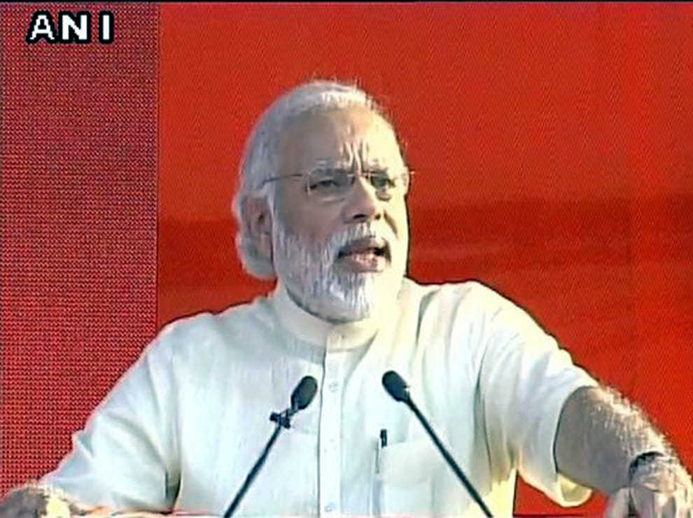 pm modi addressing saharanpur rally