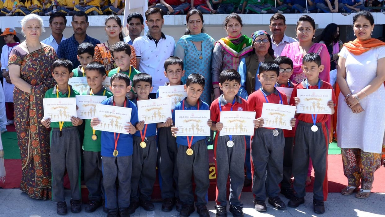 Mrdav school celebrate sports day