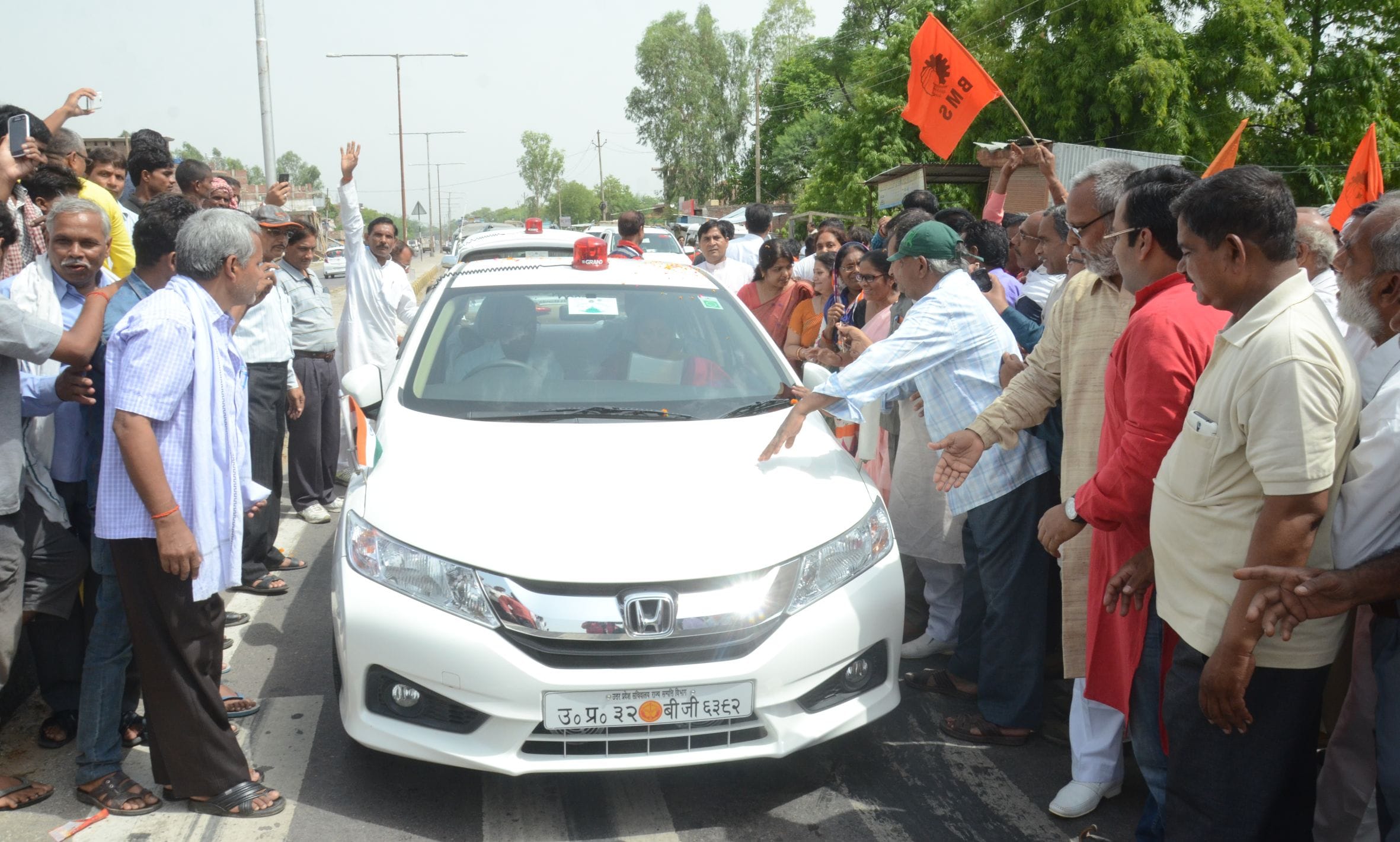 smriti irani on one day visit of amethi 
