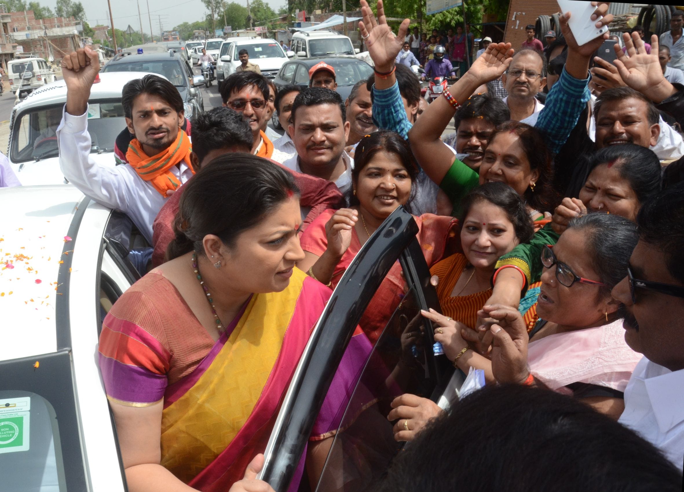 smriti irani on one day visit of amethi 