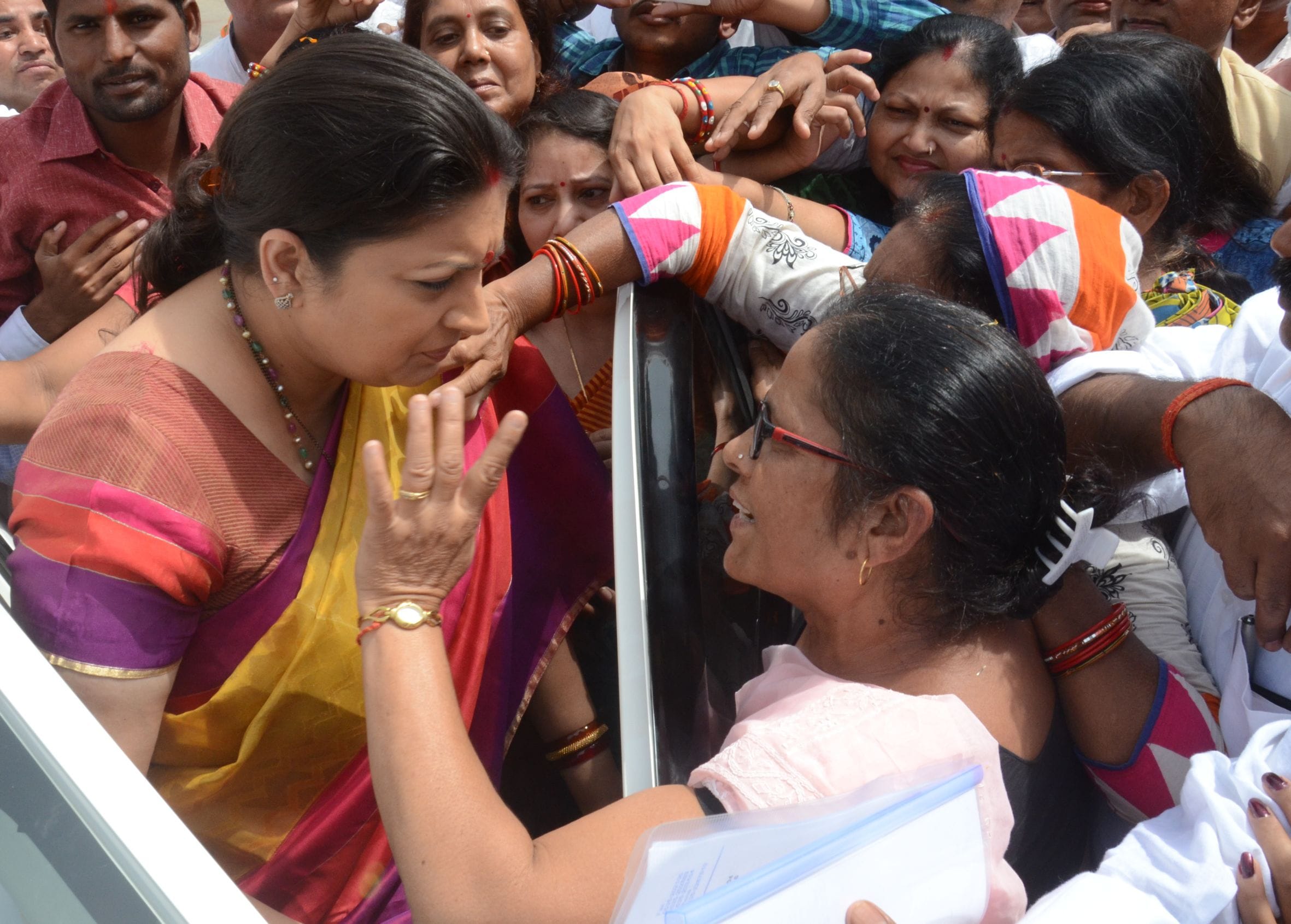 smriti irani on one day visit of amethi 