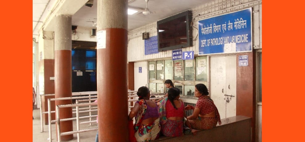 patient wandered to treatment, returned by the security 