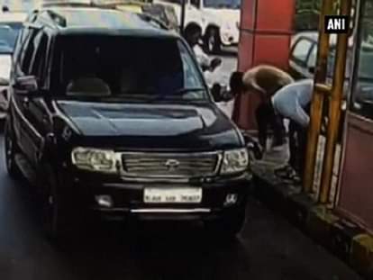 Watch: Toll plaza workers living in a fear