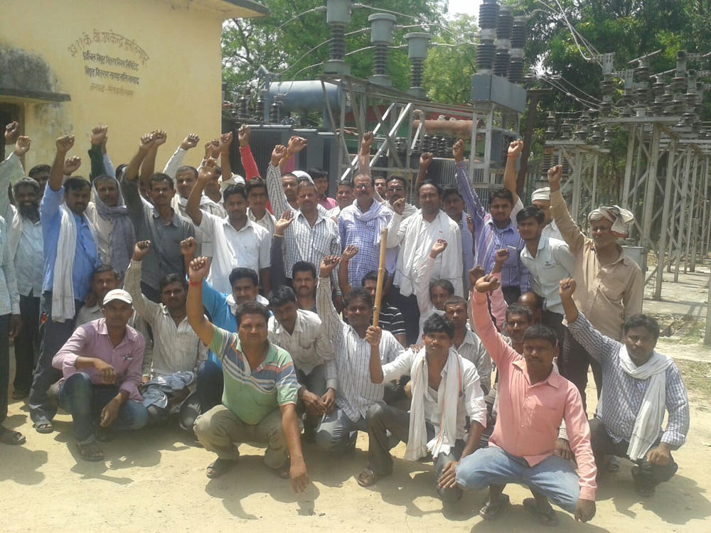 Power supply disrupted by workers' strike