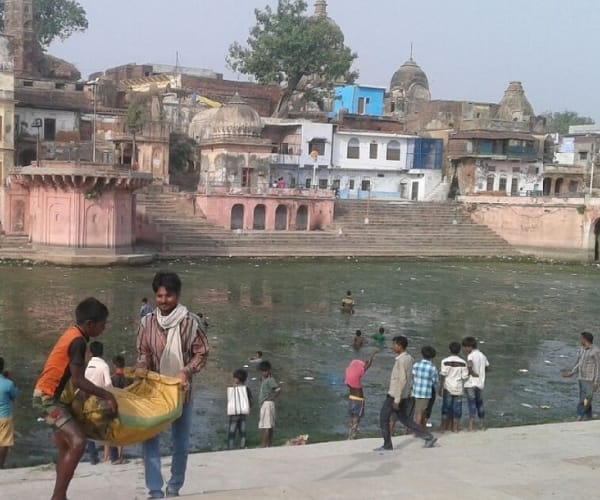  Fishes died in Ram ki padhi in Ayodhya.