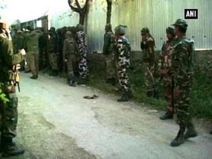 Encounter underway between security forces & terrorists in Baramulla